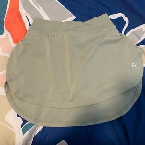 Gilly Hicks Go Recharge Skortie